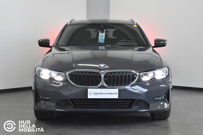 BMW 320d Touring Business Advantage